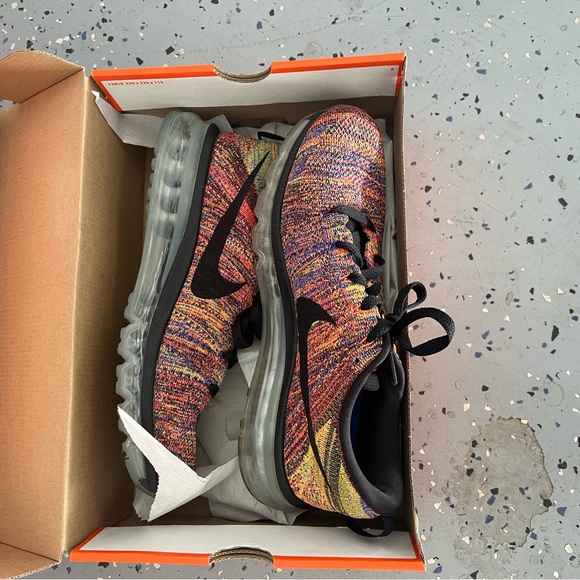 Nike Flyknit Racers - Picture 7 of 9